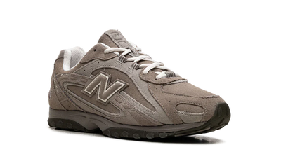 204L "Mushroom / Arid Stone"