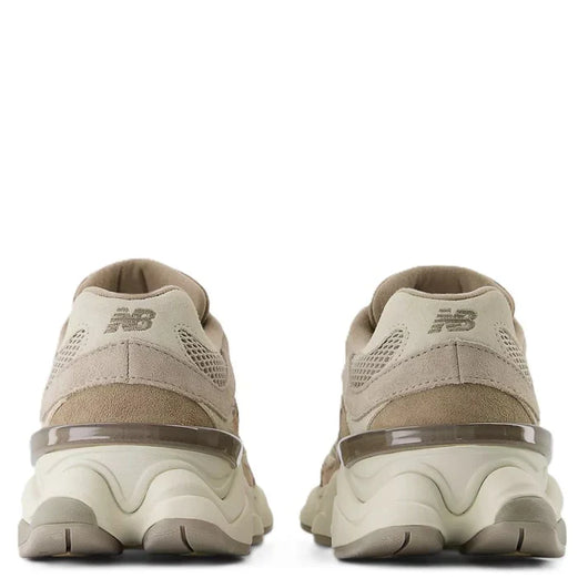 9060 "Bisque With Sea Salt"