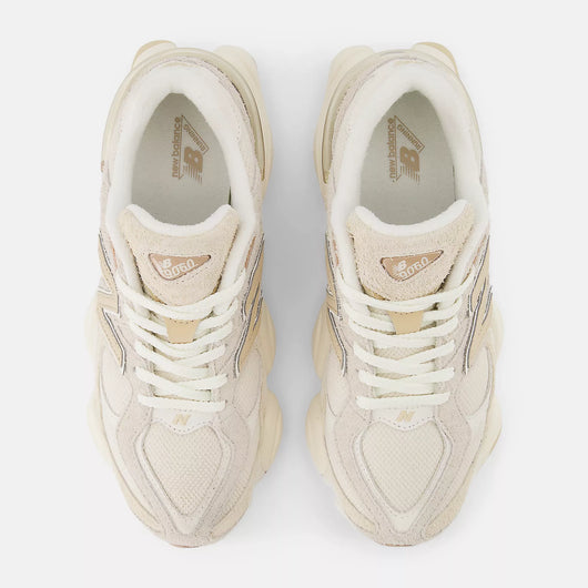 9060 "Bisque With Sea Salt"